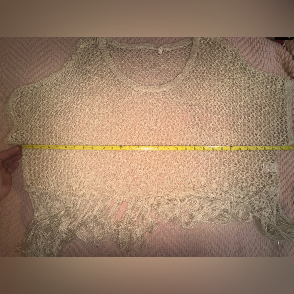 POL Crochet Fringe Boho Top – Size Large - Picture 3 of 9